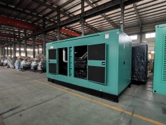 500千瓦玉柴低噪音柴油發(fā)電機(jī)組裝車(chē)發(fā)貨